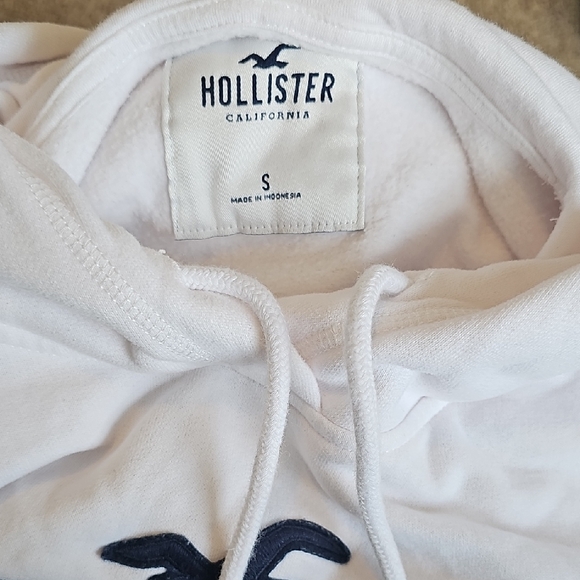 Hollister Tops - Hollister White Hoodie